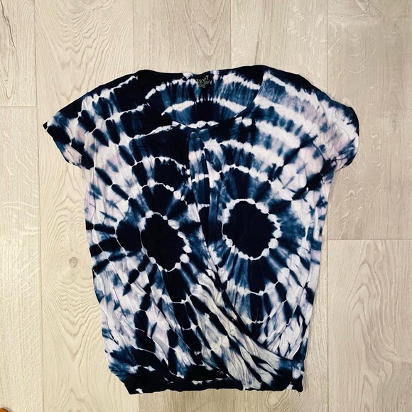 TRYST TOP - Picture 1 of 2